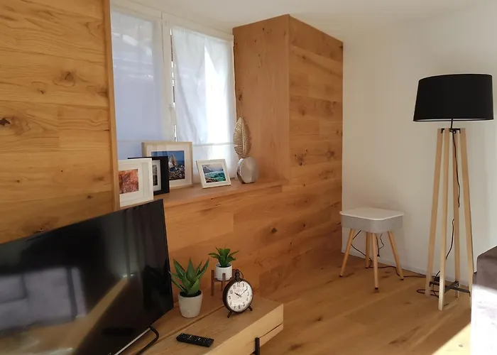 Britannia - Patagonia * Saas-Fee