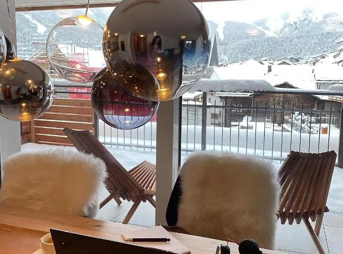 Britannia - Patagonia * Saas-Fee